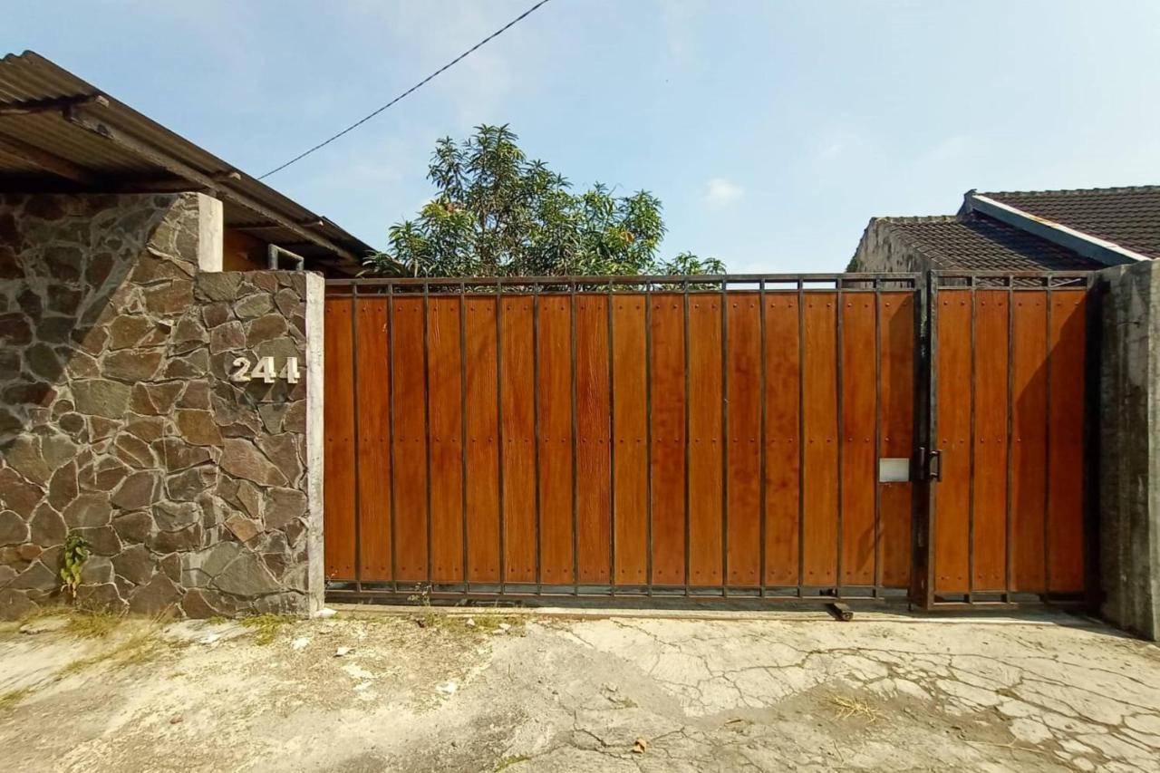 Express O 91578 Villali Jogja Yogyakarta Esterno foto